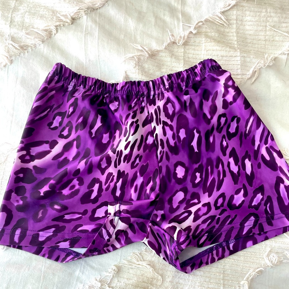 Purple leopard print spandex